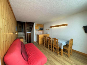 Appartement rénové 8 pers, pied des pistes, Les Menuires, balcon sud, services dispo - FR-1-452-171
